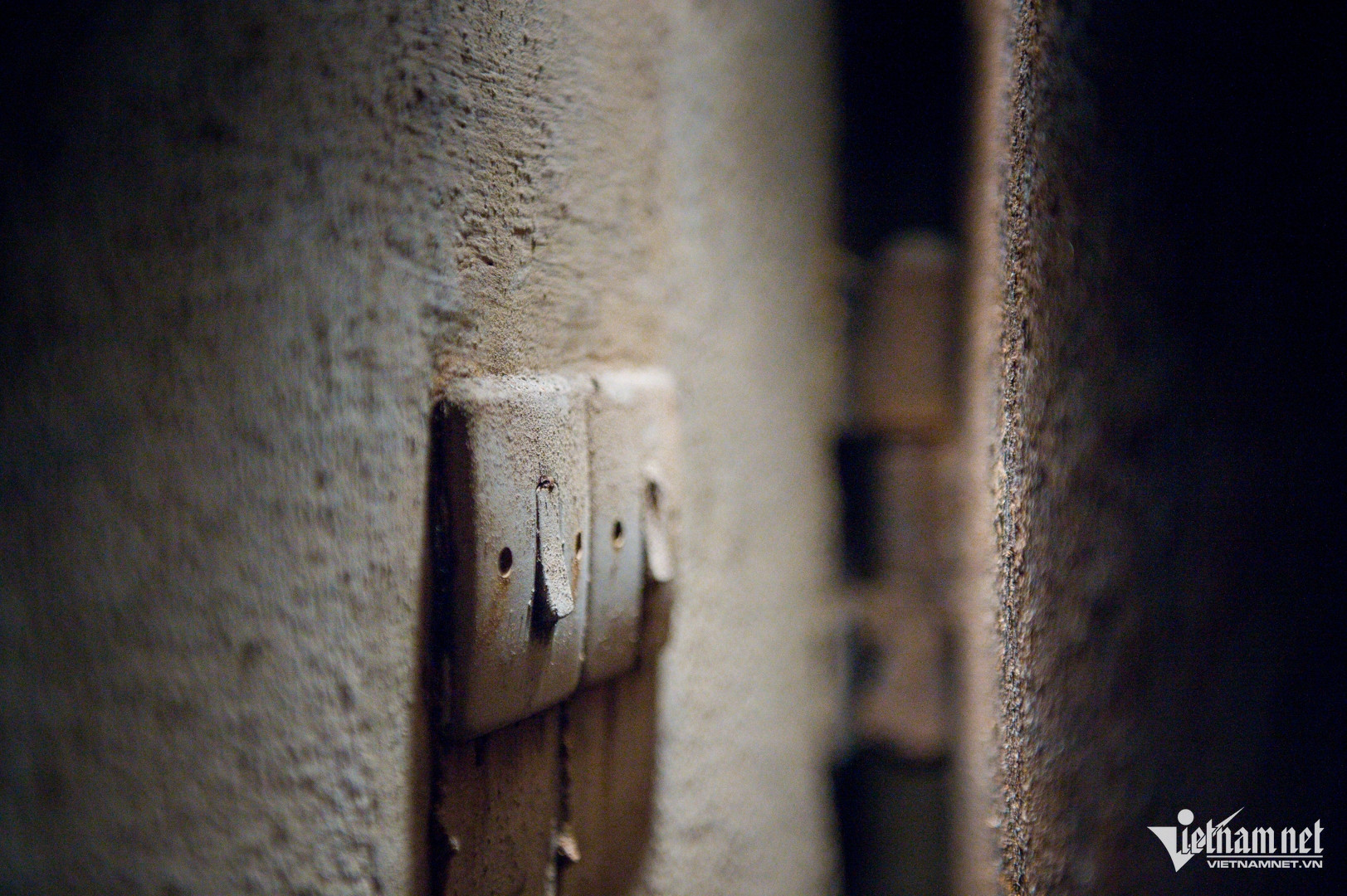 hanoi bomb shelter3.jpg