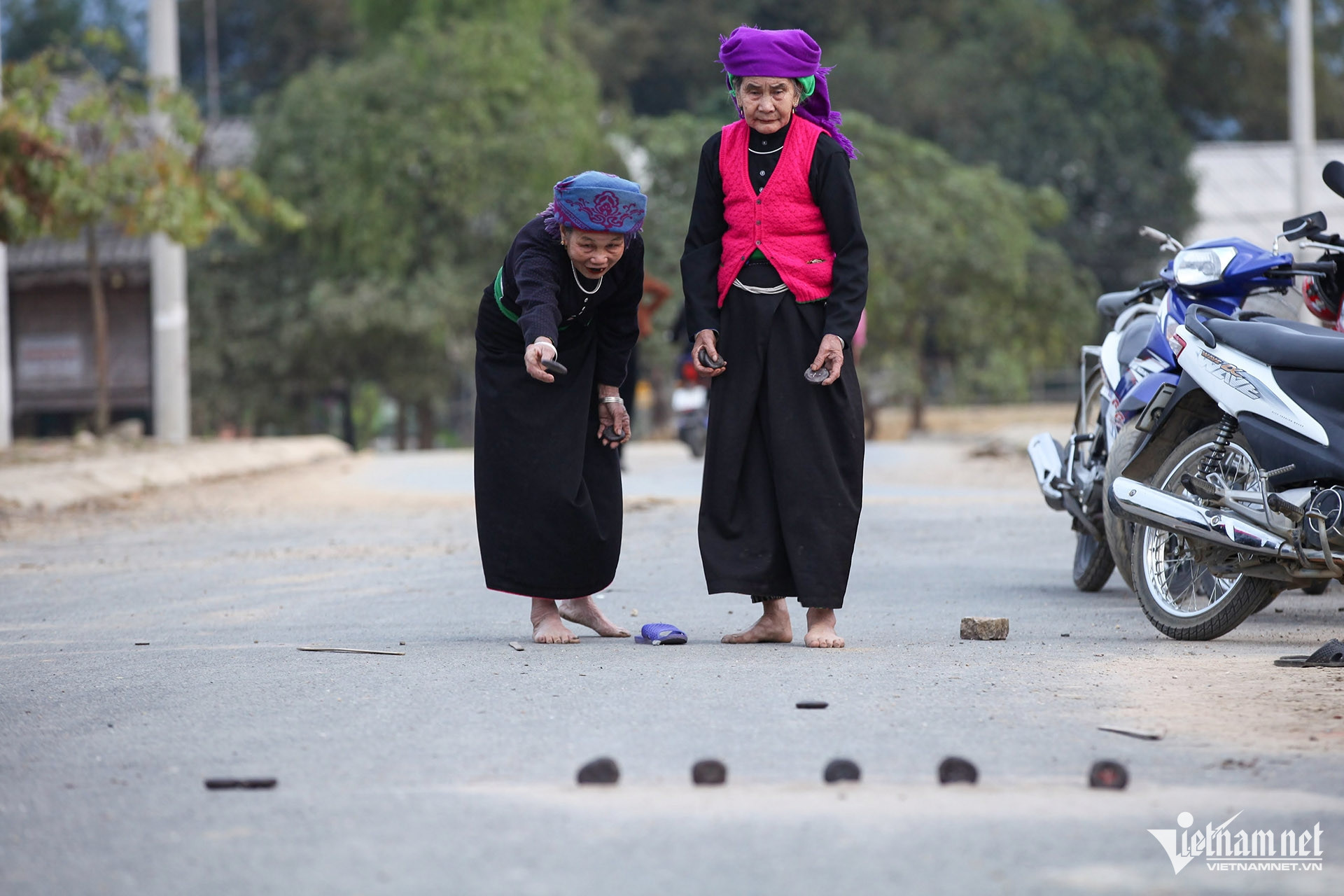 W-Tro Choi DT Thai 7.jpg