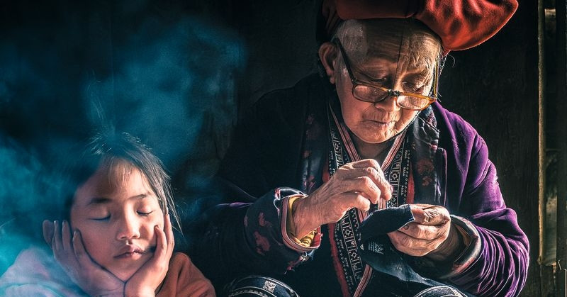 Lao Cai photo of Red Dao woman and child wins Nat Geo photo contest