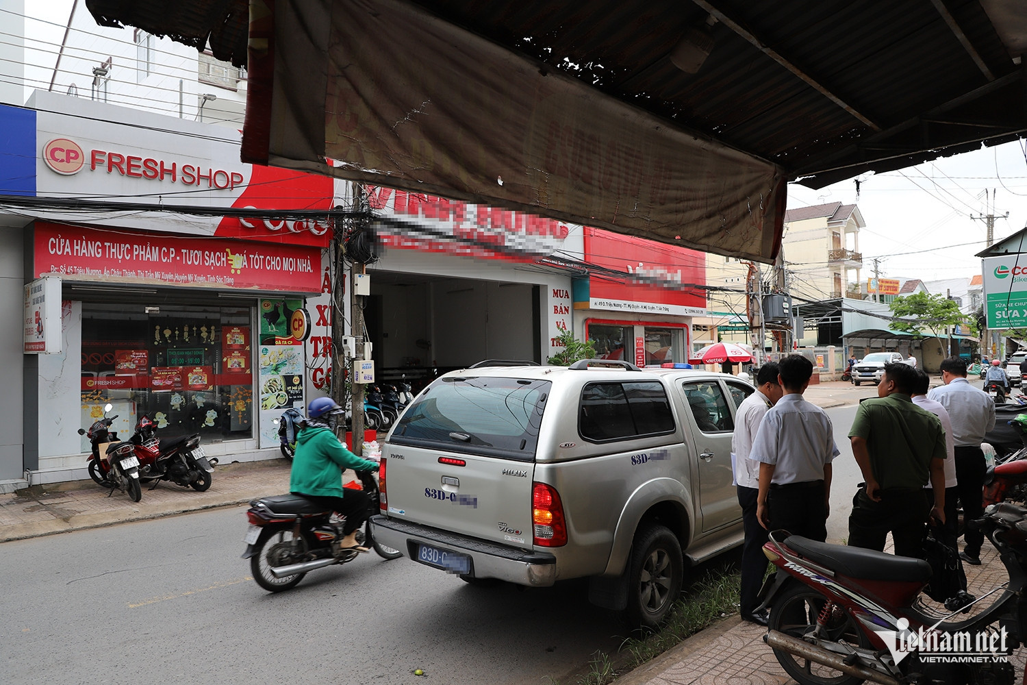 W-Cửa hàng C.P.JPG.jpg