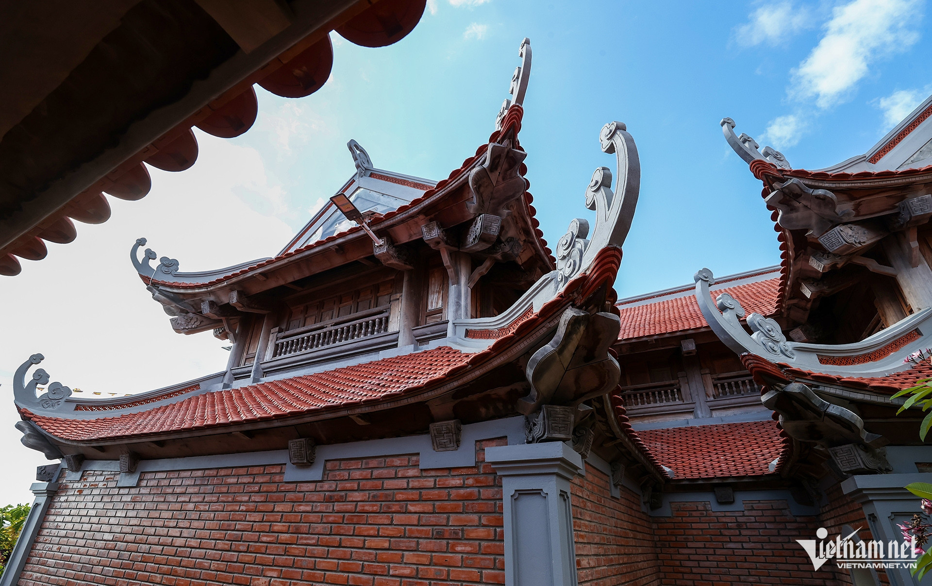 vietnam pagoda11.jpg