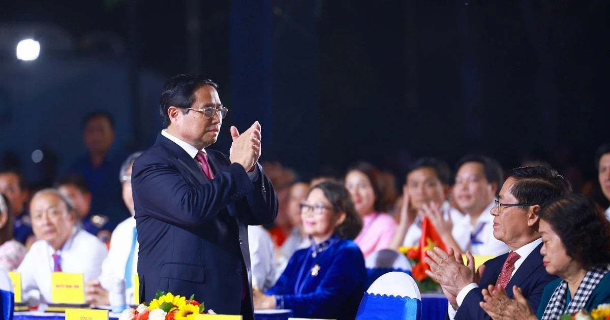 PM attends celebration of 50 years since Con Dao liberation
