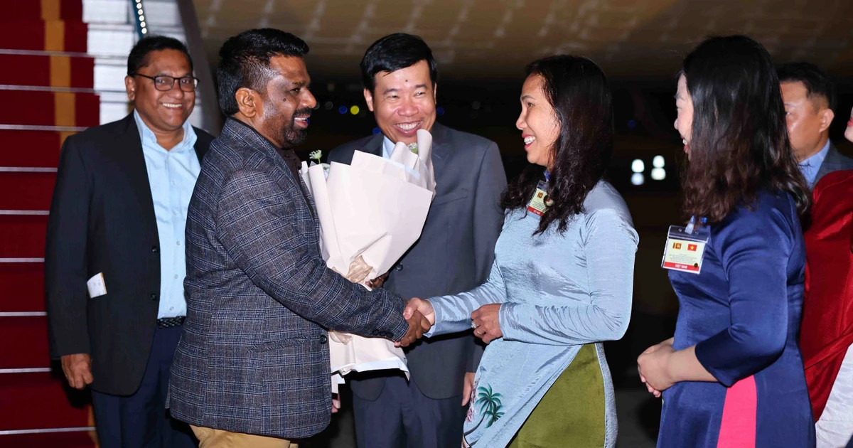 President of Sri Lanka begins state visit to Vietnam