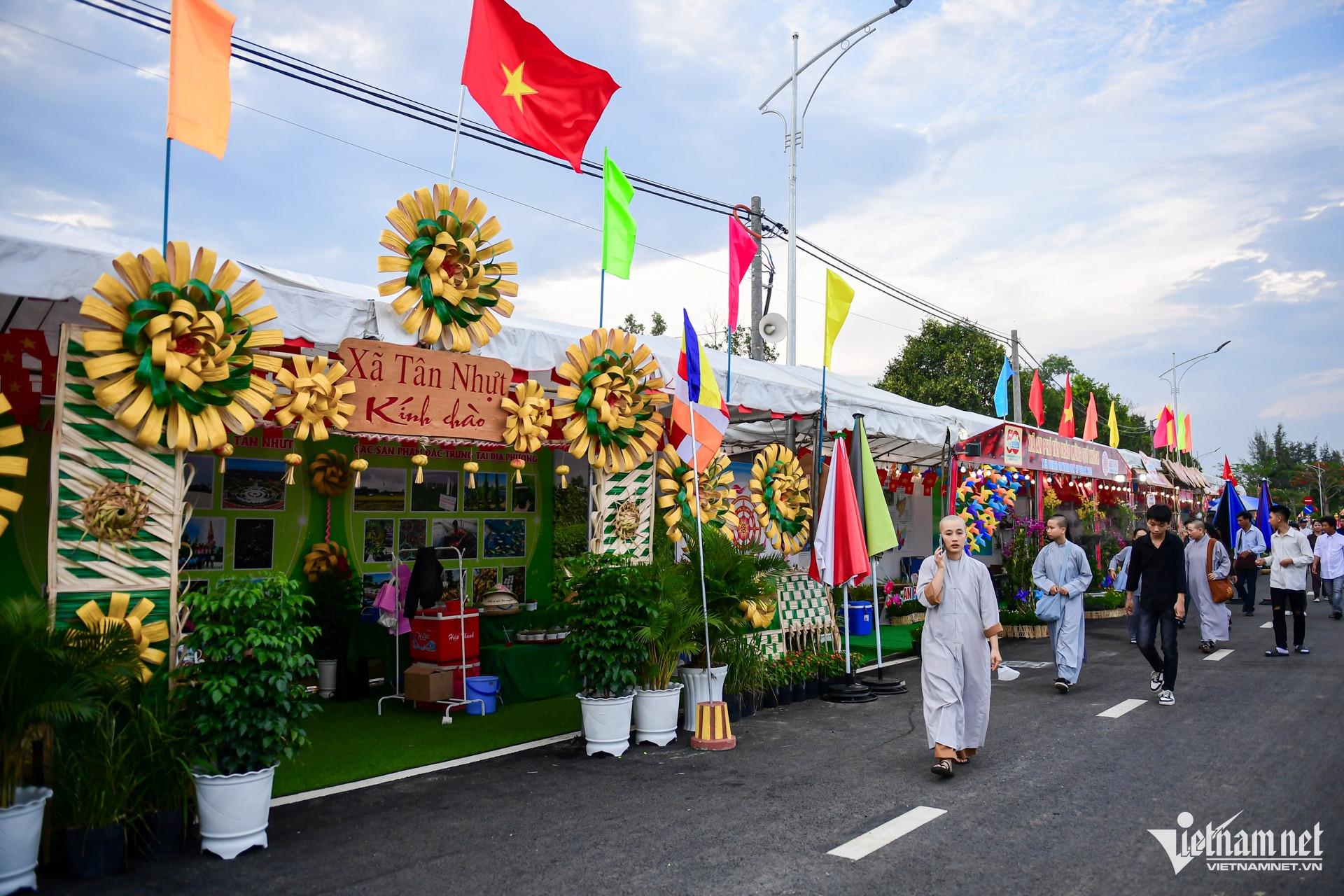 vesak vietnam11.jpg