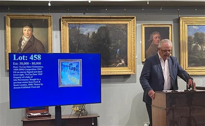 Vietnamese artist's painting sold at 60,000 USD in London auction