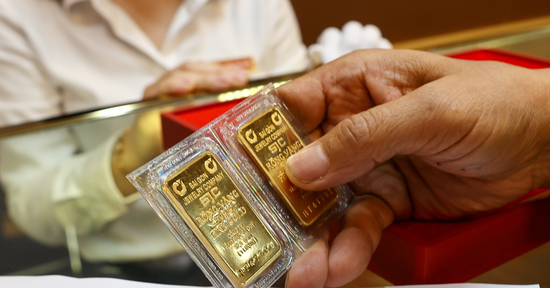 Vietnam's gold price index jumps 32.85% in early 2025