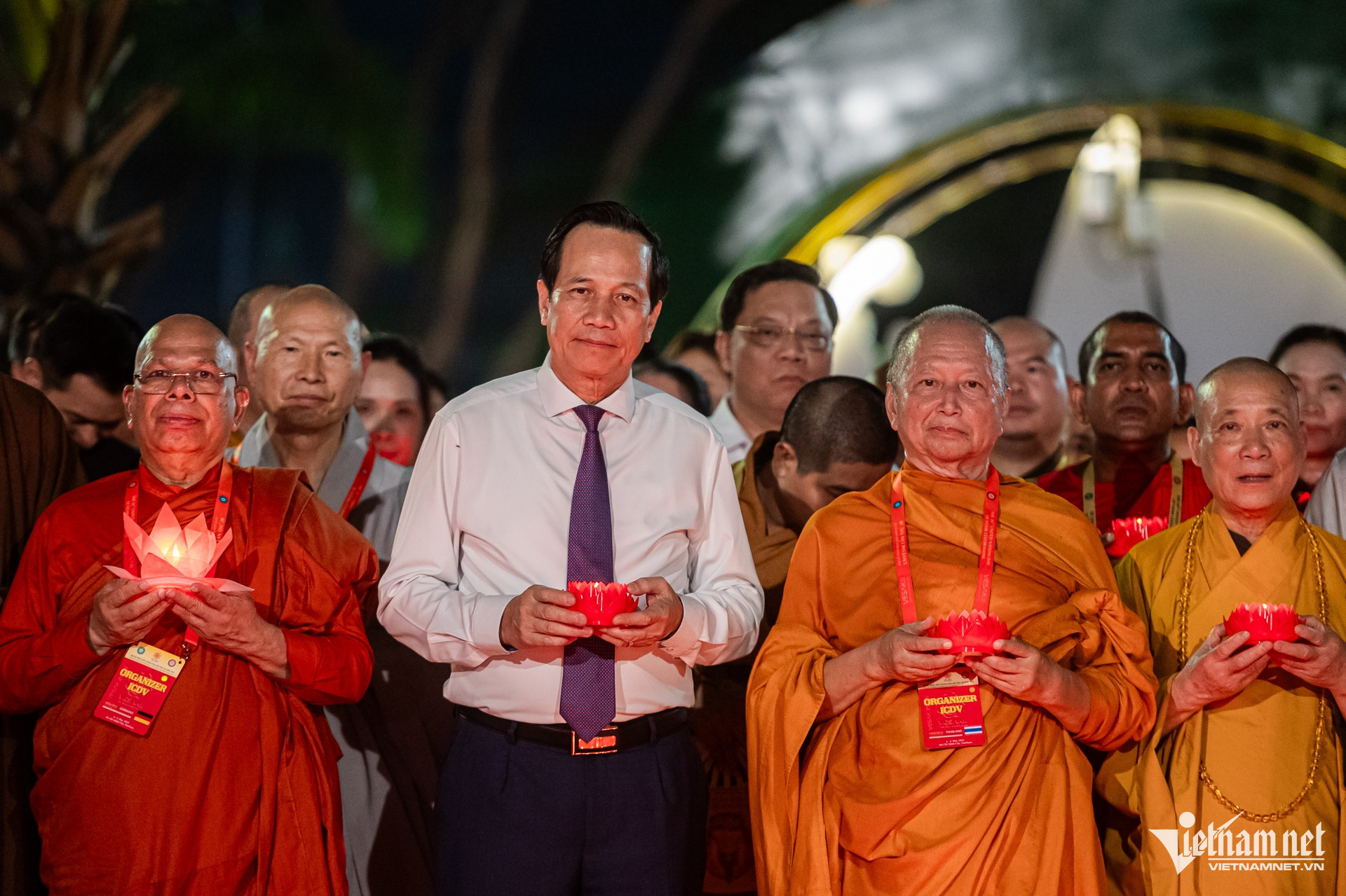 vesak vietnam4.jpg