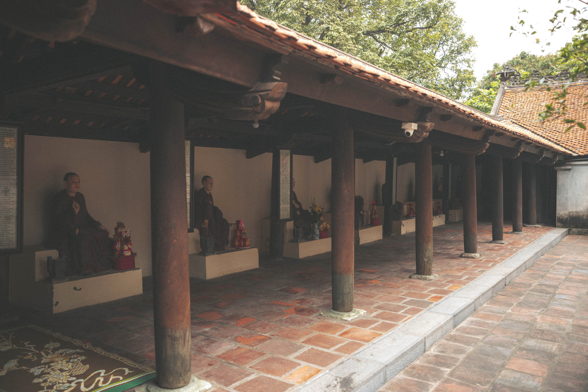 vietnam pagoda14.jpg