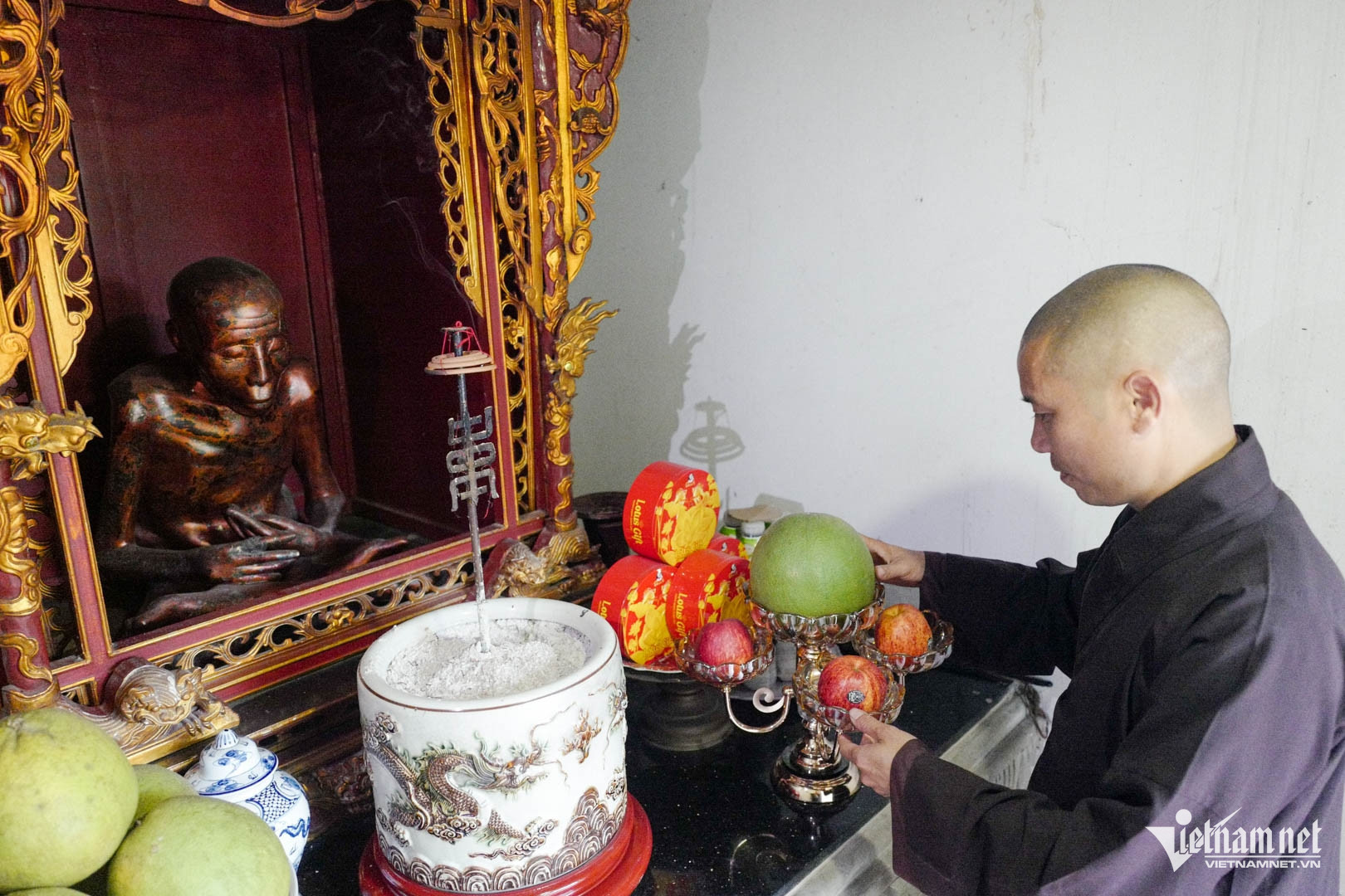 vietnam pagoda25.jpg