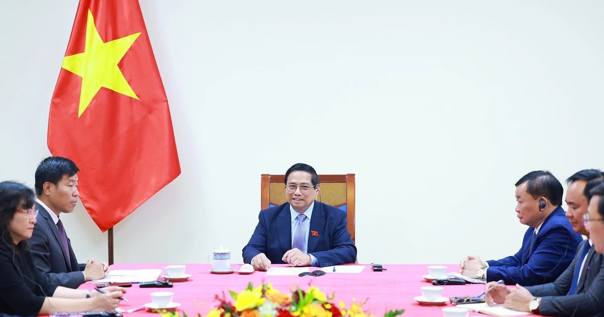 Vietnamese Prime Minister holds phone talks with Australian counterpart