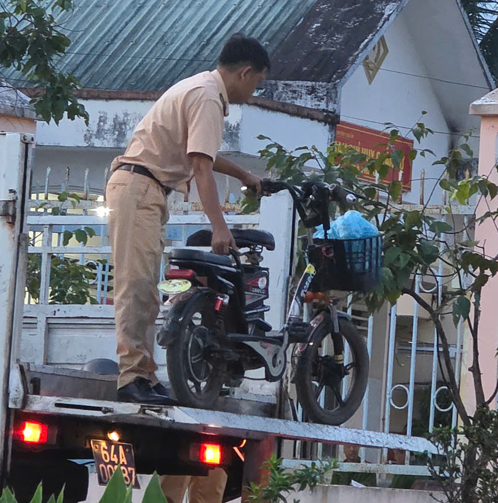 nu sinh tu vong 52.png