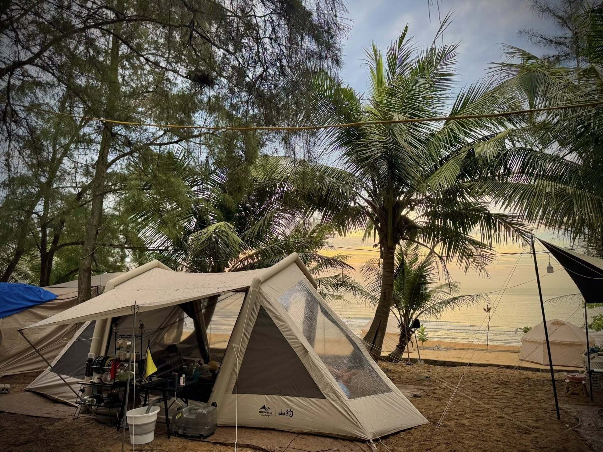 biển quỳnh lập oanh đỗ.jpg