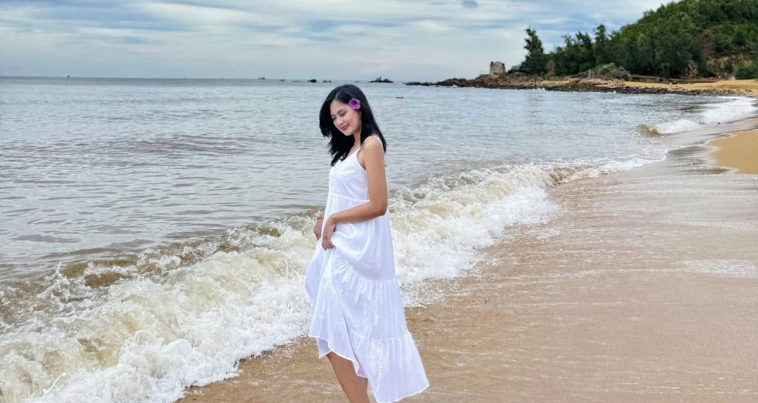 Hidden beach paradise near Hanoi rivals Nha Trang
