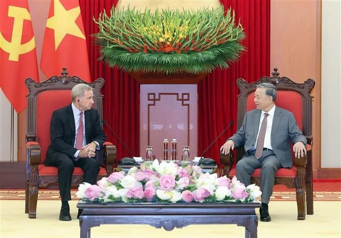 Qualcomm urged to enhance cooperation with Vietnamese enterprises