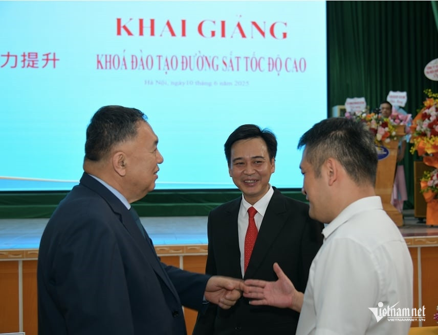 W-Dao tao duong sat cao toc.jpg