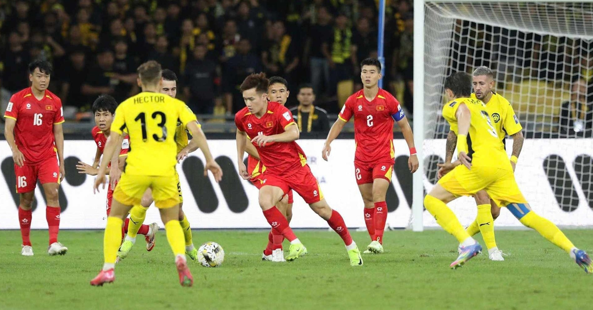Vietnam's shocking 0-4 loss to Malaysia makes headlines in Korea