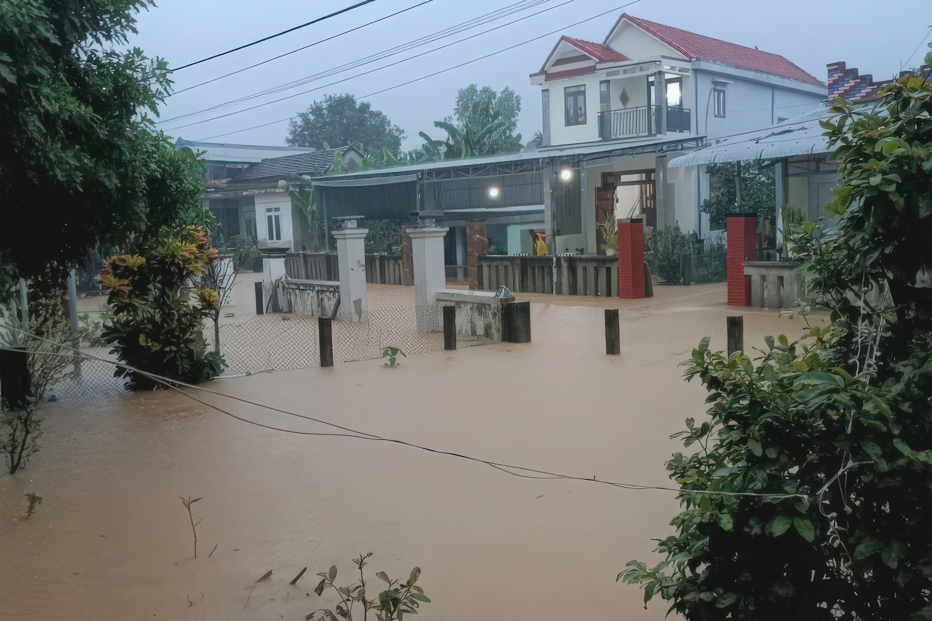 Nuoc Lu Dai Hung gigapixel standard v2 6x.jpeg