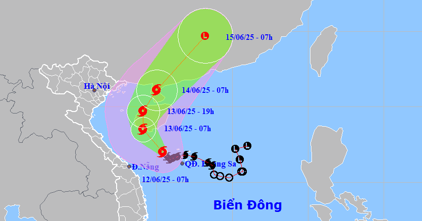 Storm Wutip intensifies as it heads for Gulf of Tonkin