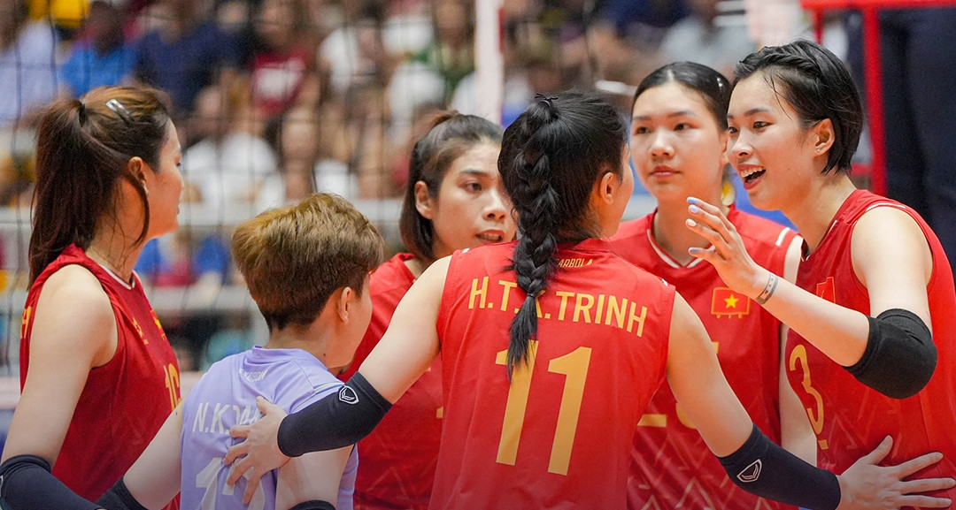 Vietnam sweeps Australia to reach AVC semifinals