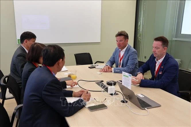 Vietnam, Switzerland explore potential of locality-to-locality cooperation