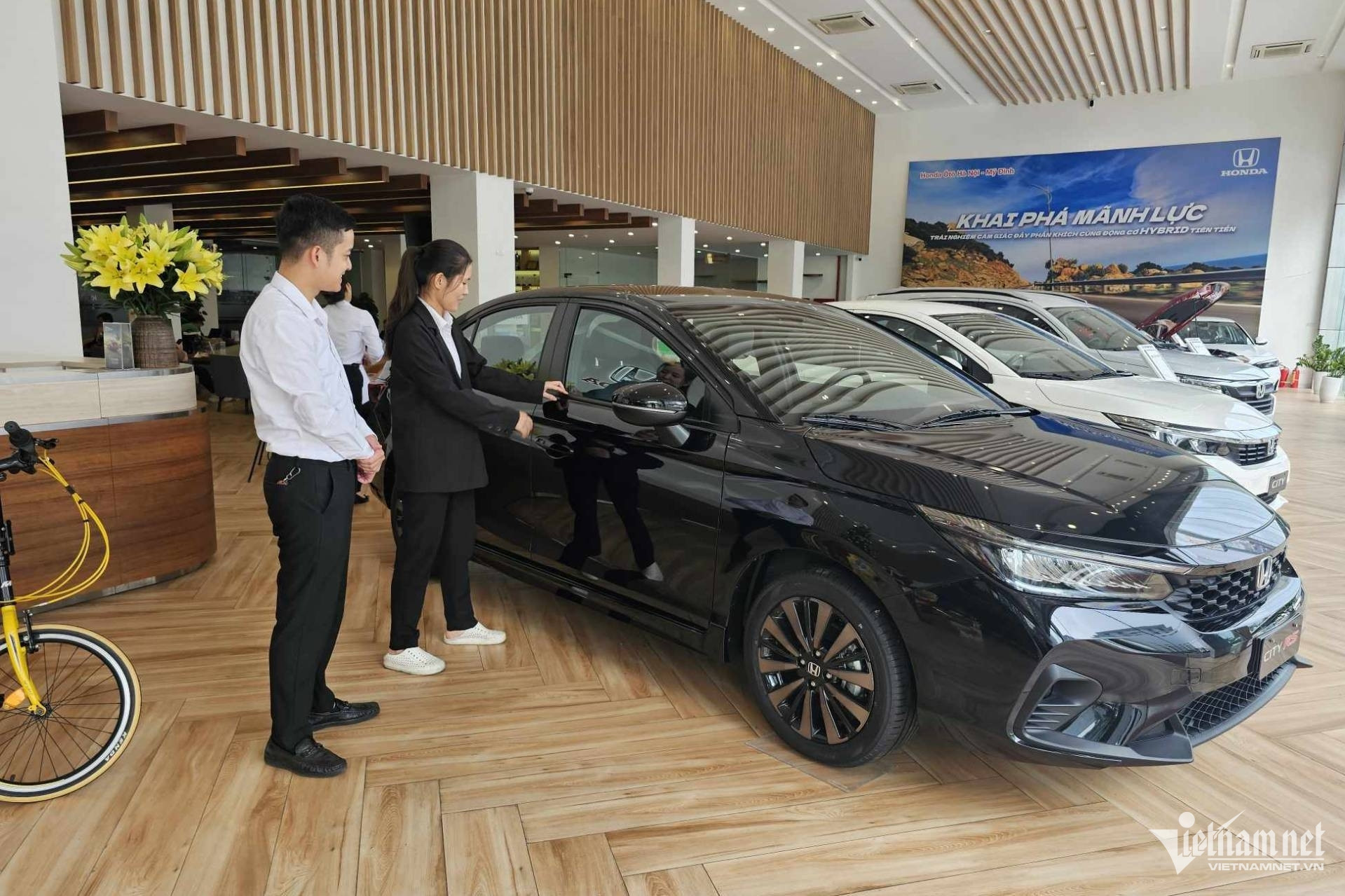 New car supply slows as rock-bottom prices begin to end