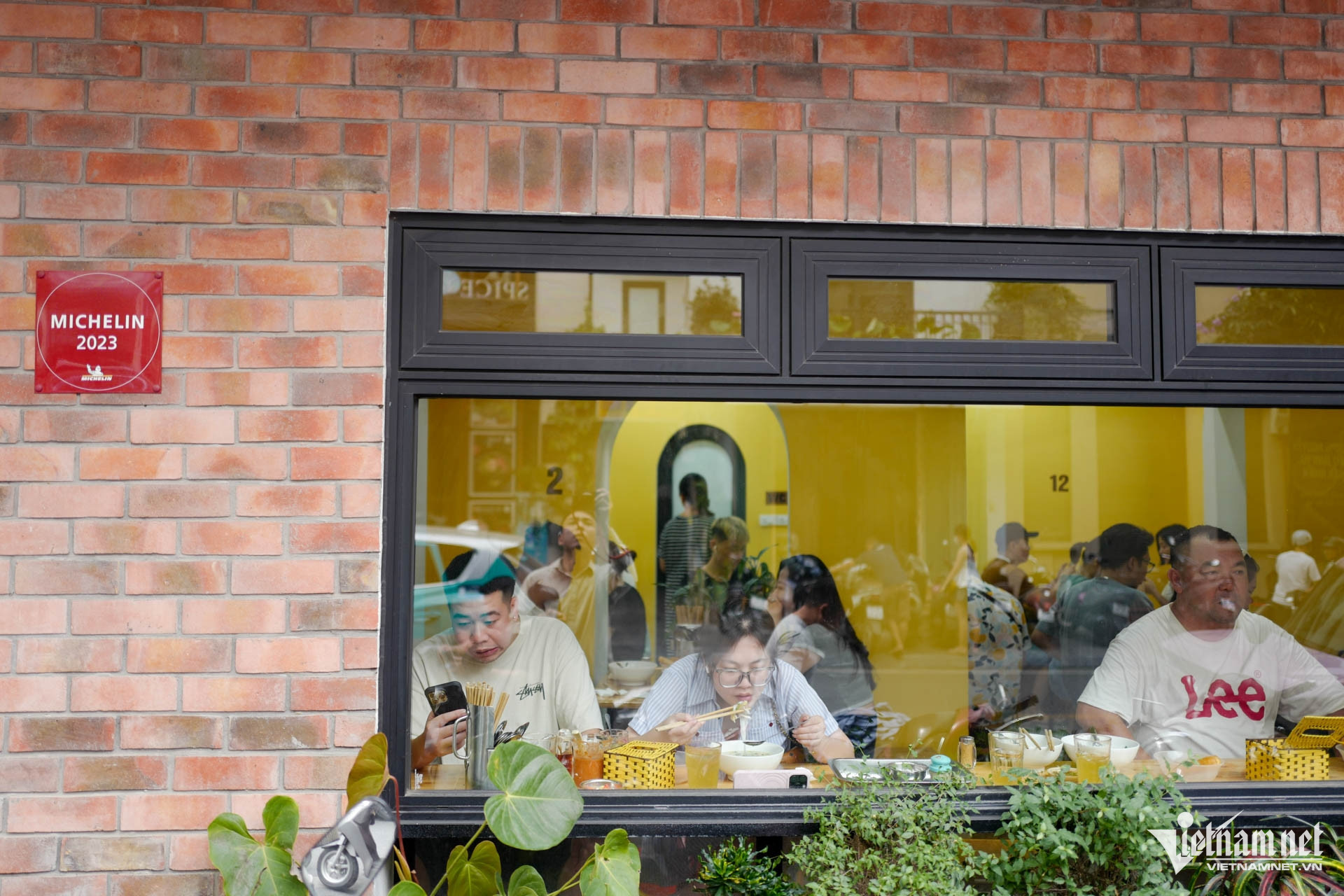 hanoi pho shop10.jpg