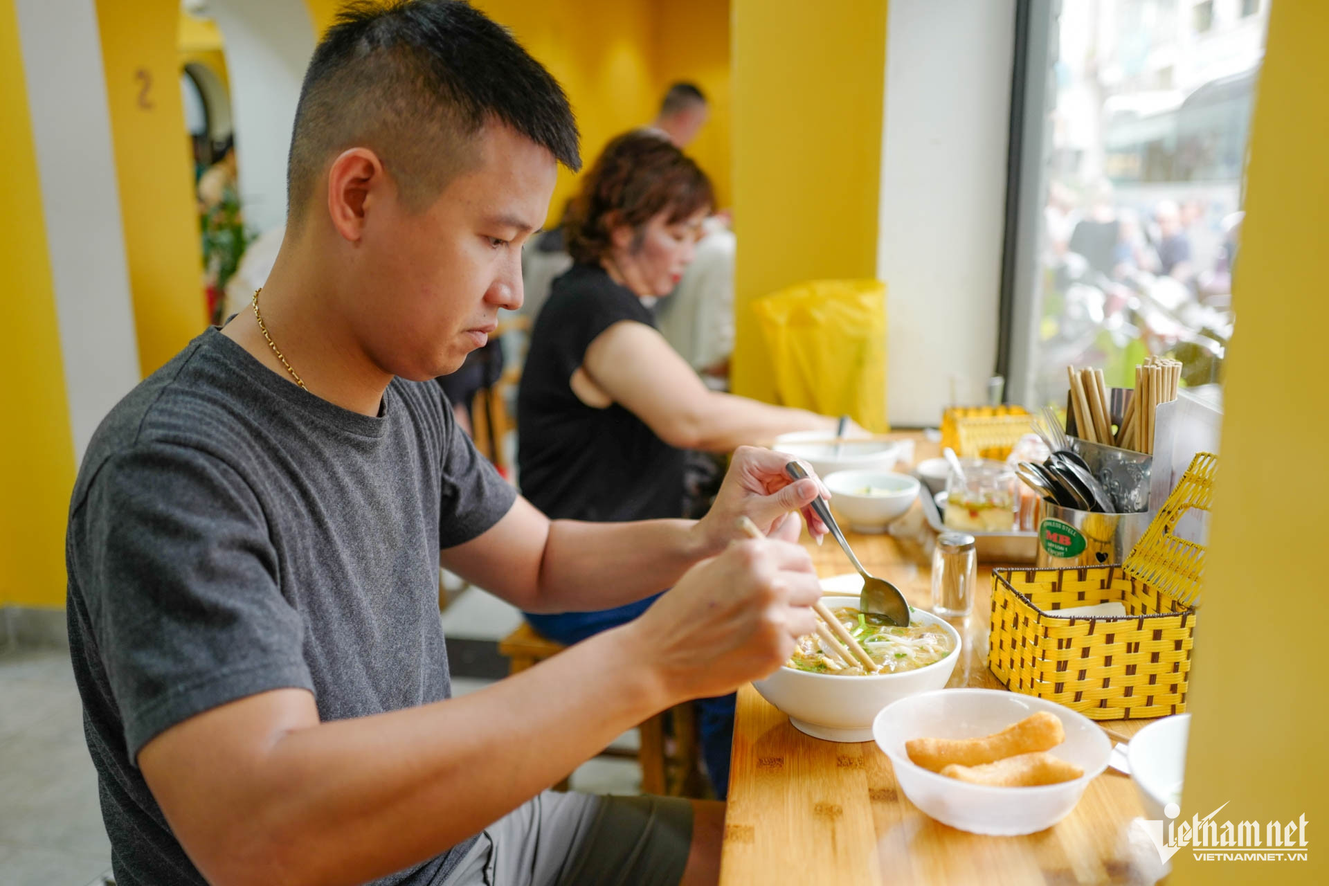 hanoi pho shop11.jpg