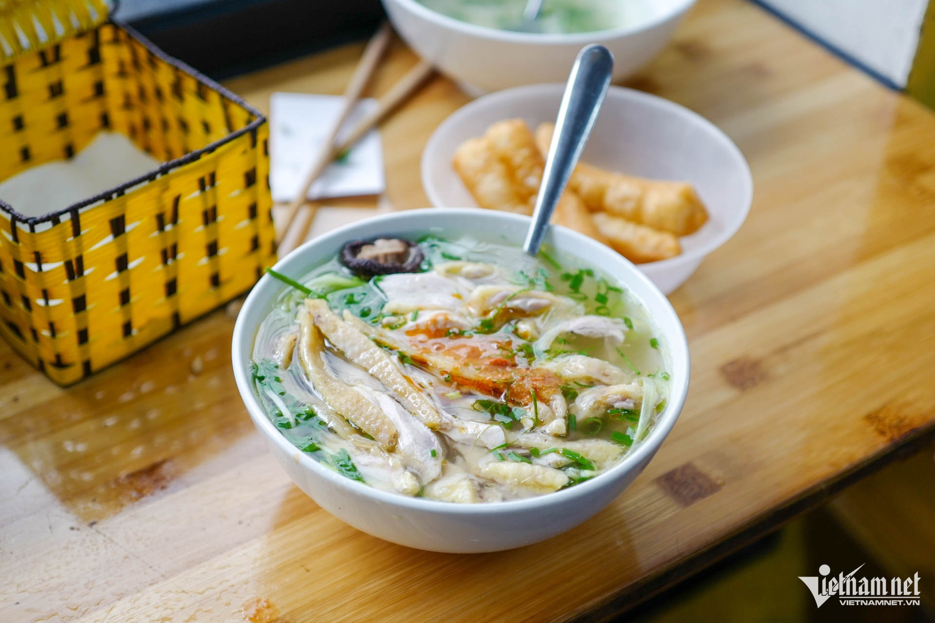 hanoi pho shop12.jpg