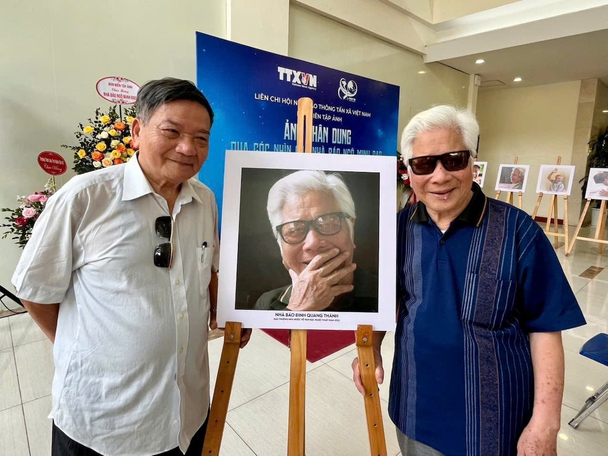 Minh Đạo và ảnh nhân vật   NSNA_ nhà báo Đinh Quang Thành TTXVN.jpg