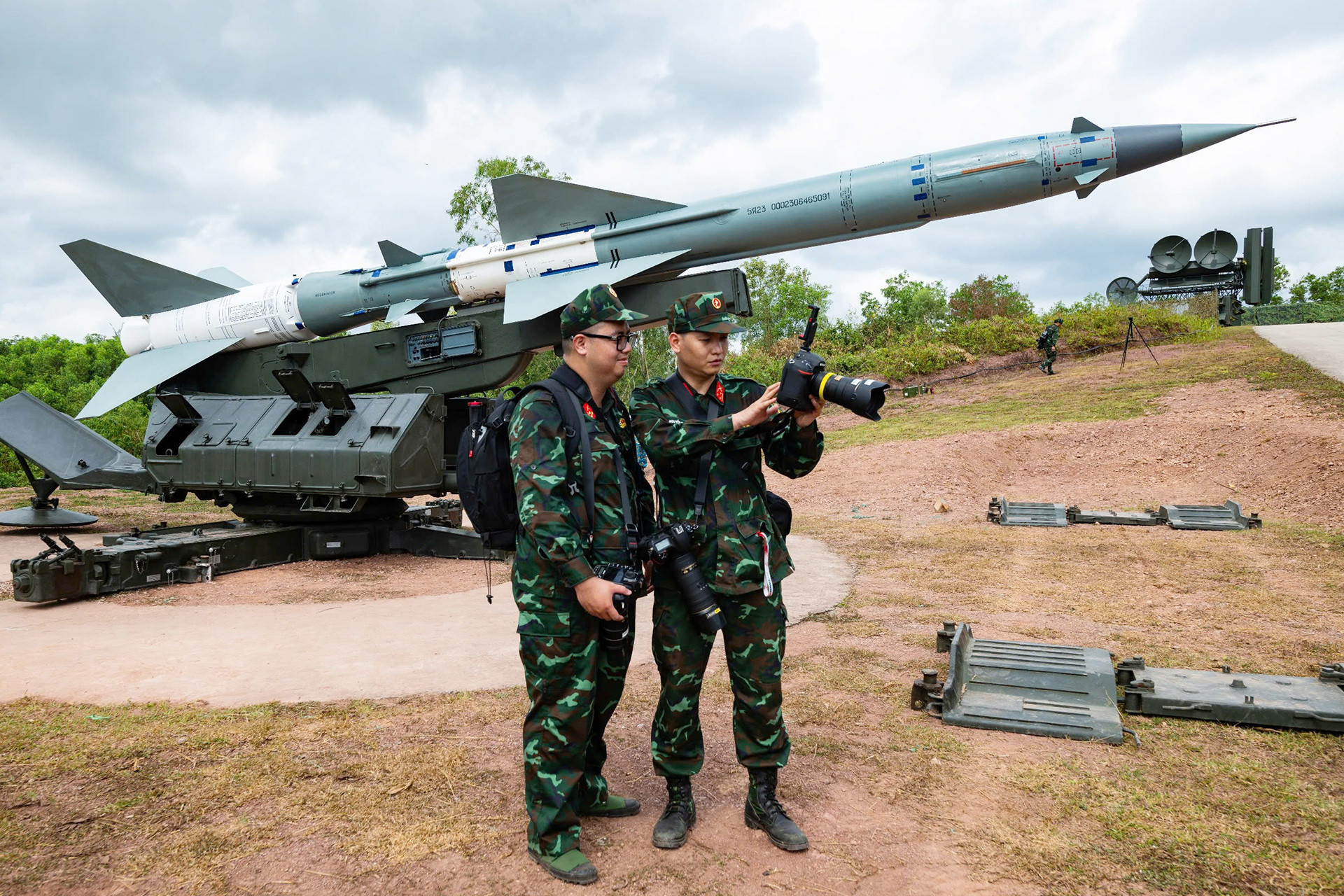 tuan huy.jpg3.jpg