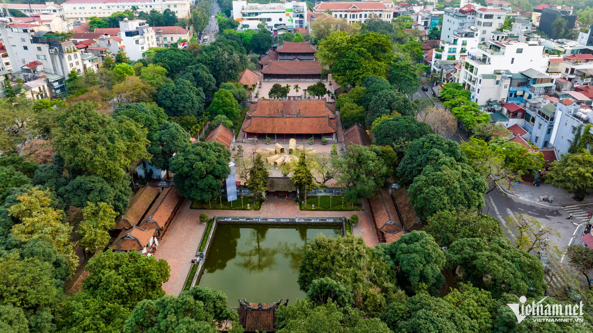 hanoi old quarters3.jpg