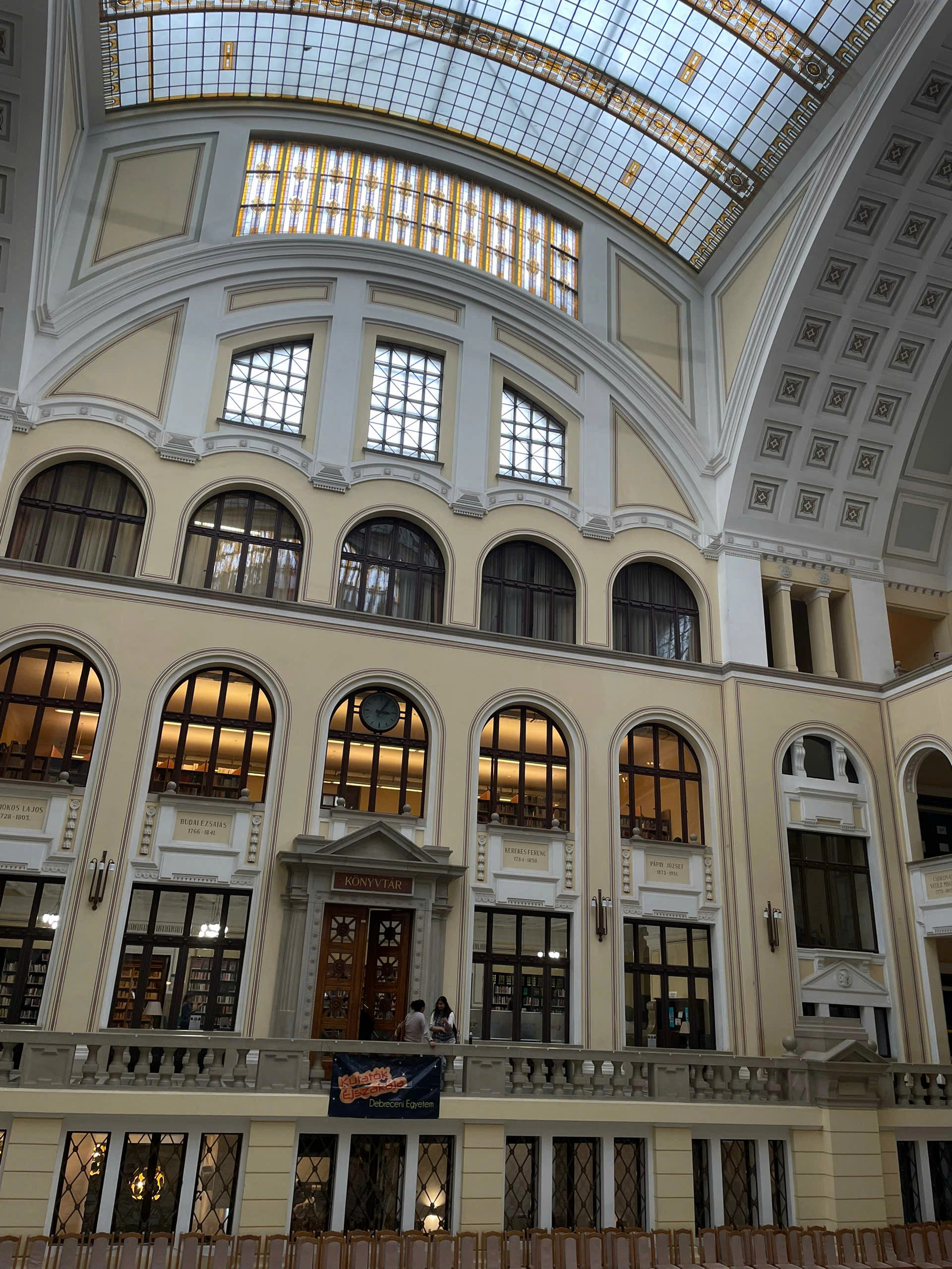 truong dh debrecen 1750137702051710305578.webp