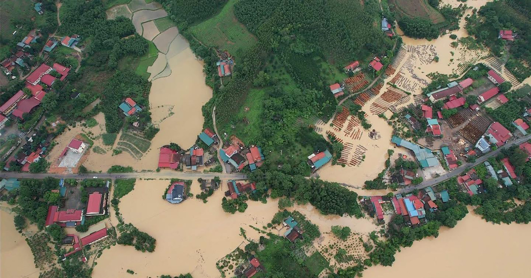 Hundreds stranded in Lang Son floods after heavy rains