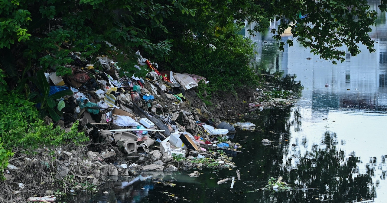 Hanoi rolls out urgent plan to combat severe river pollution