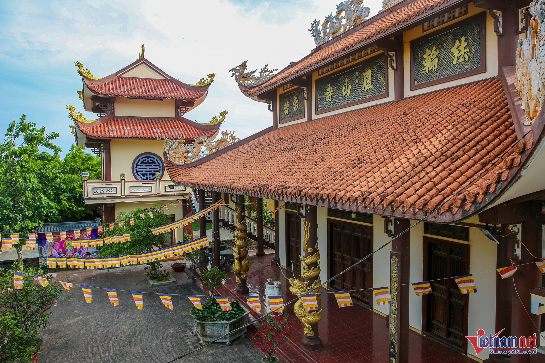 vietnam pagoda.jpg10.jpg