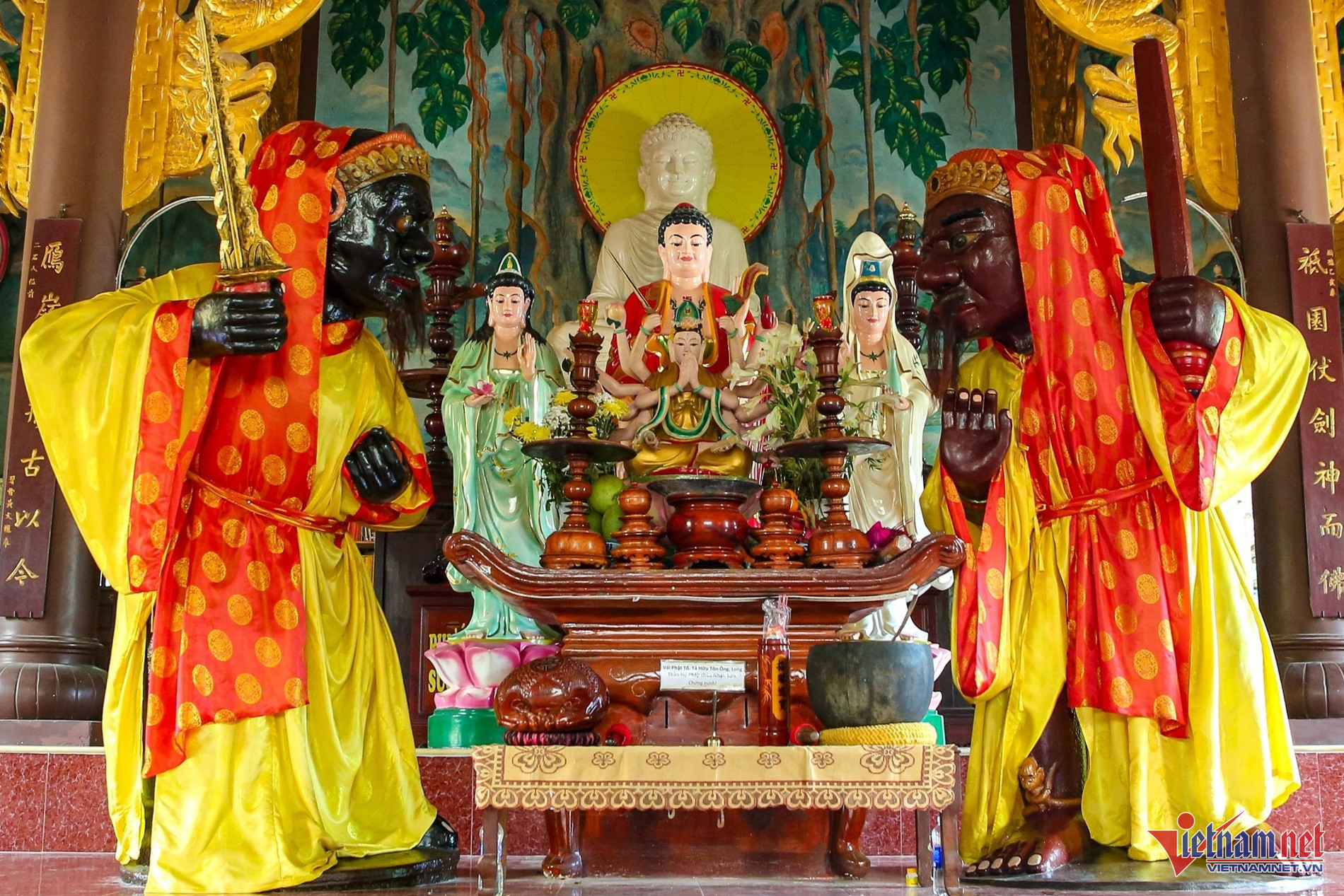 vietnam pagoda.jpg2.jpg