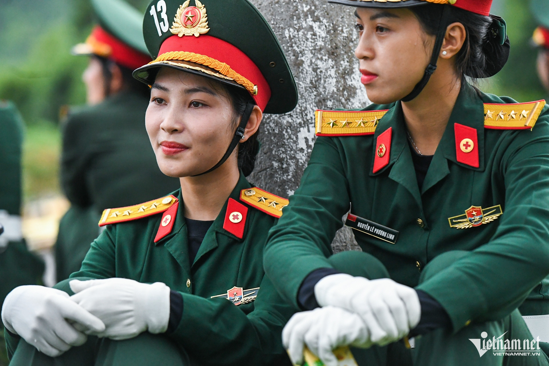 vietnam parade8.jpg