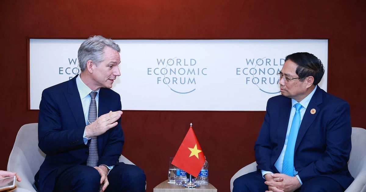 PM pushes for infrastructure, food industry growth in talks with global giants