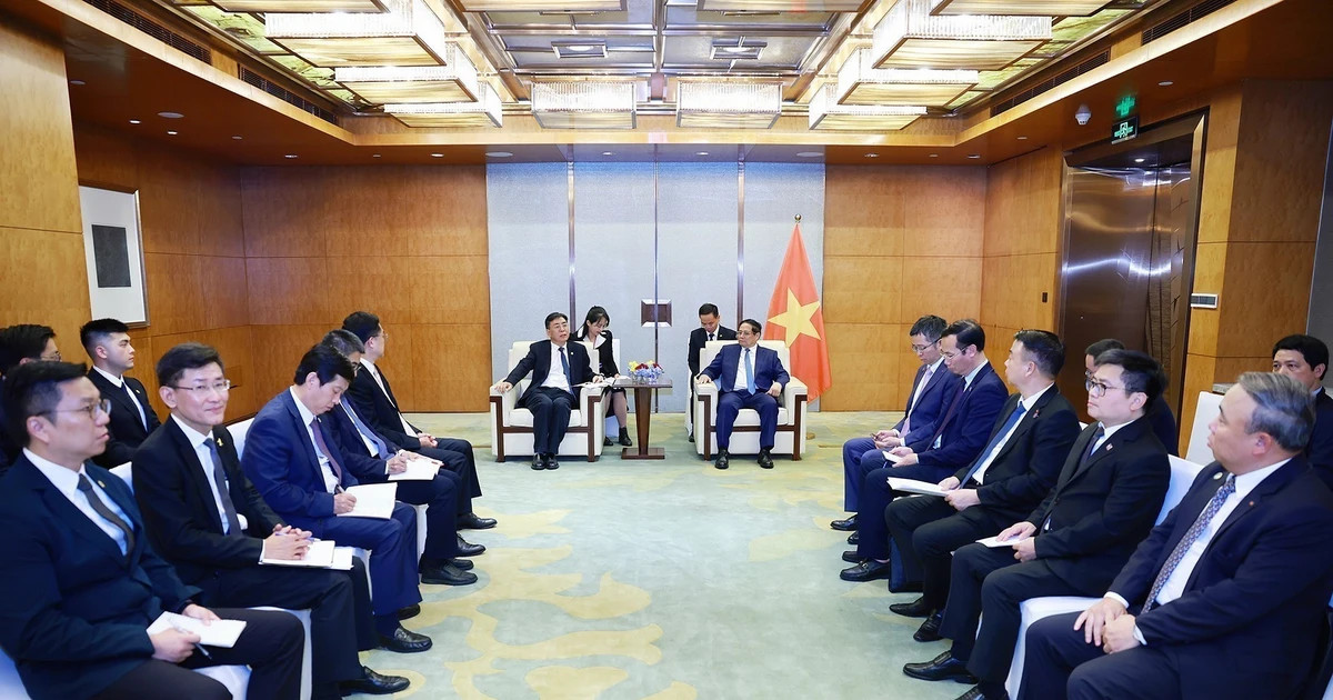 PM works with China's leading aviation, infrastructure enterprises