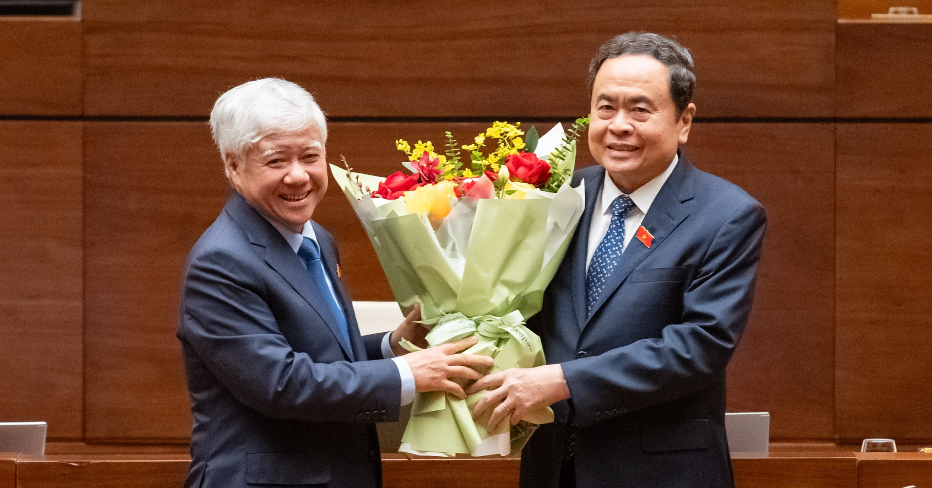 Vietnam confirms National Election Council vice chairs and members