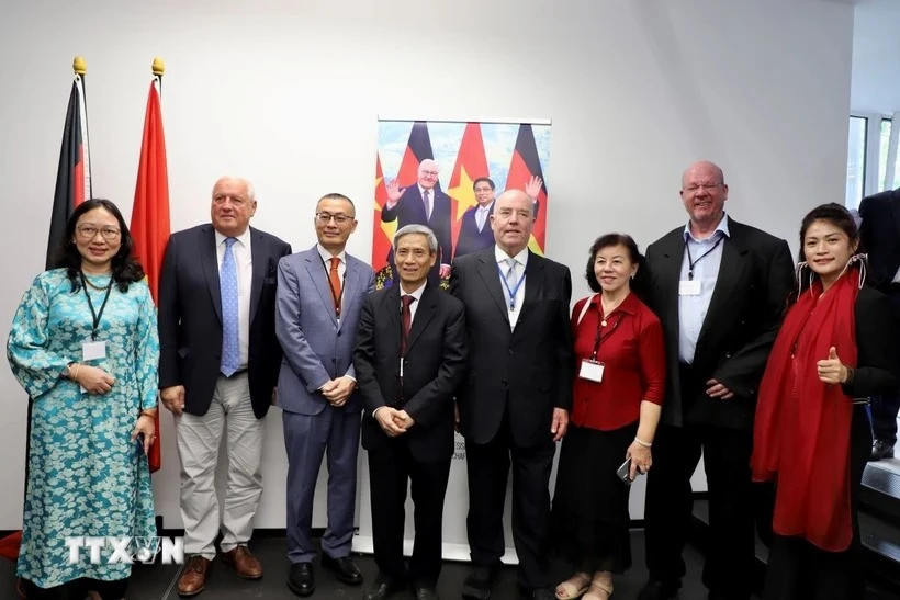 Vietnam - Germany ties growing strongly across the board: official