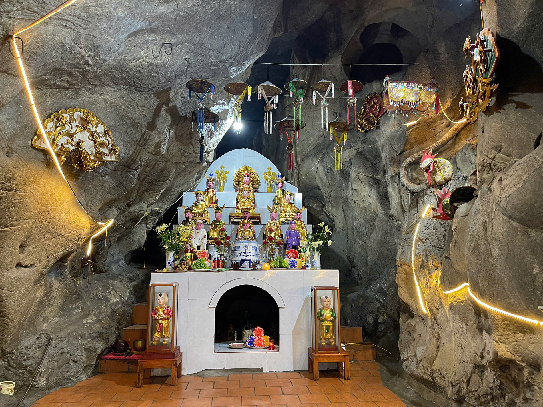 vietnam pagoda.jpg11.jpg