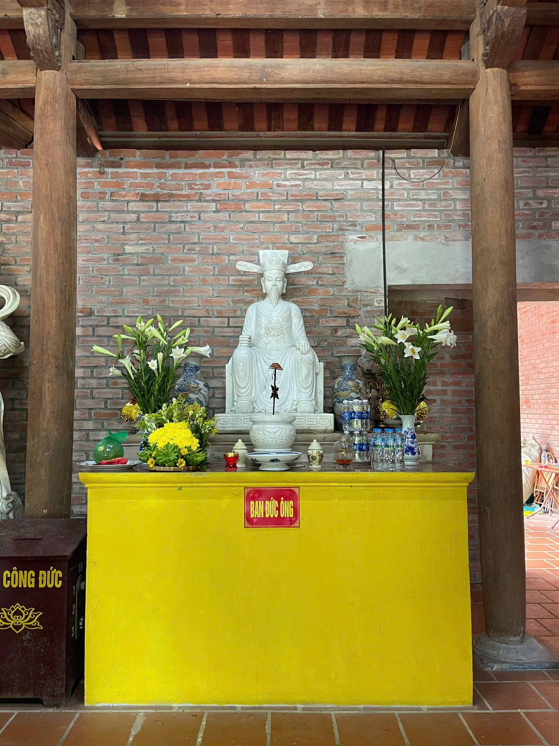 vietnam pagoda.jpg18.jpg