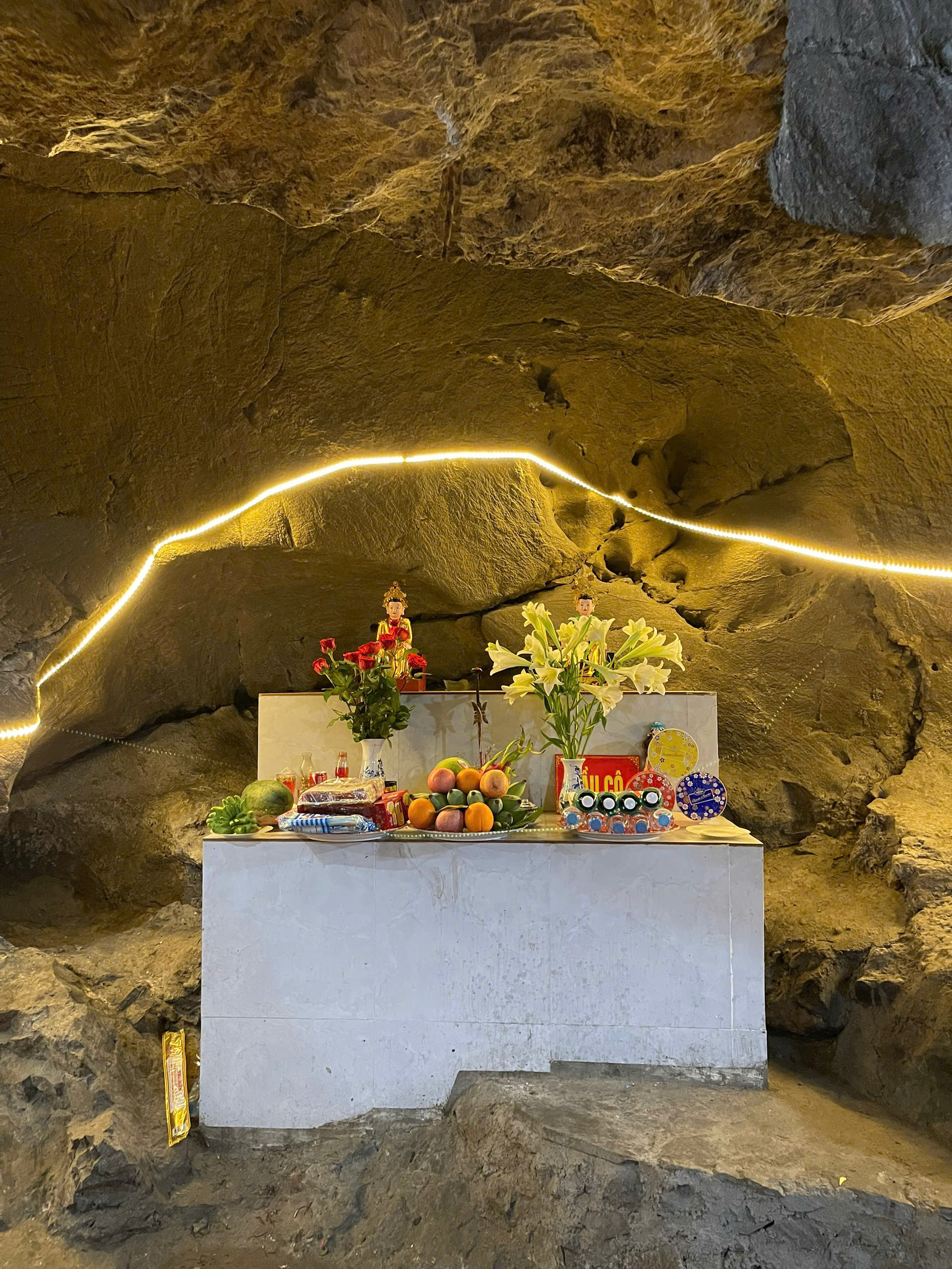 vietnam pagoda.jpg19.jpg