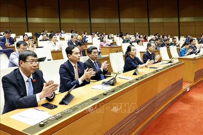 NA adopts resolution on Vietnam’s International Financial Centre