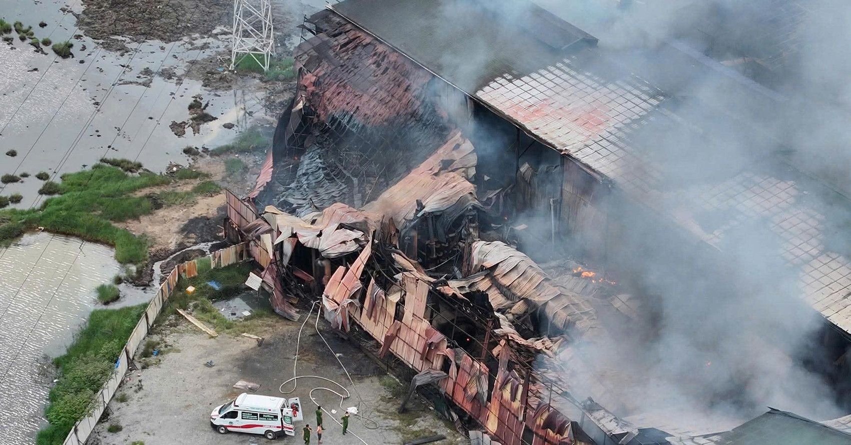 Fire at recycling plant kills four workers in Hung Yen