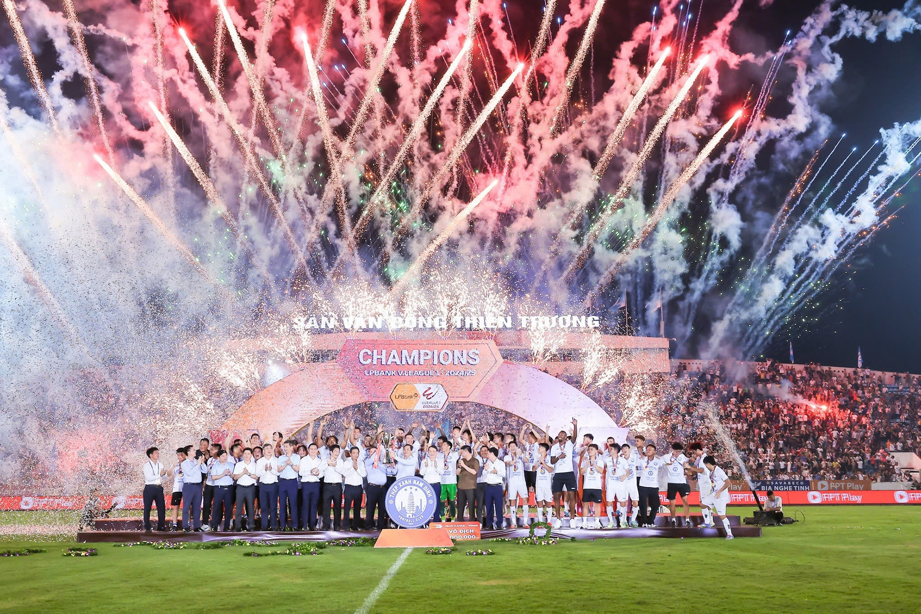 Vietnam needs stronger league to revive World Cup dream