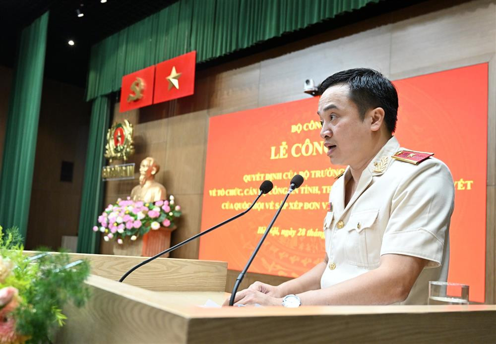 ahmaihoang.jpg