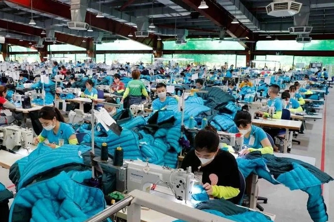 Vietnam manufacturing rebounds after US tariff policy impacts