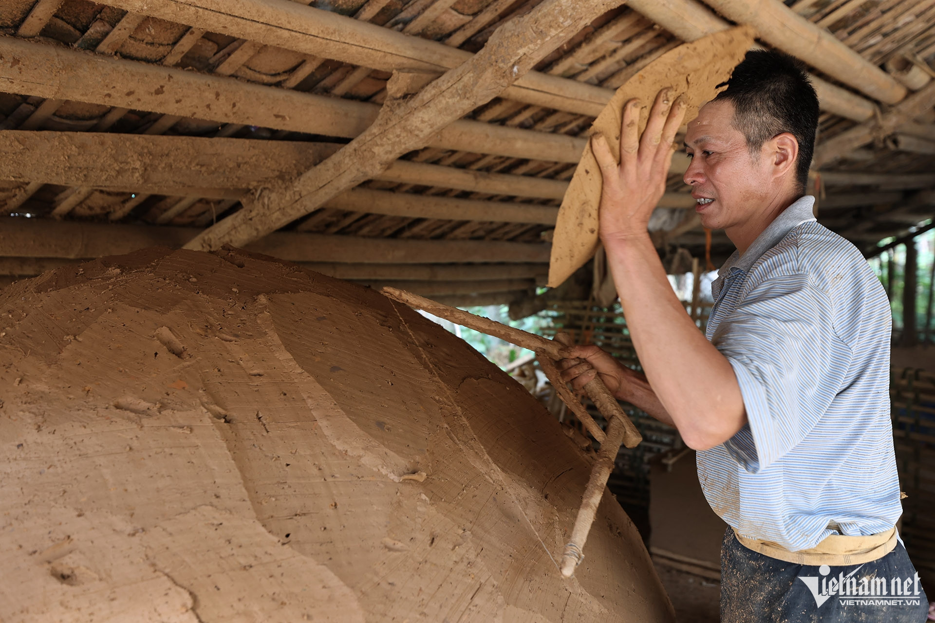 W-Làng nghề ngói âm dương Lũng Rì 5.jpg